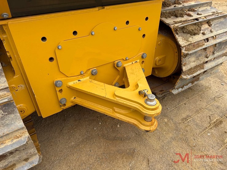 deere-750-image-11