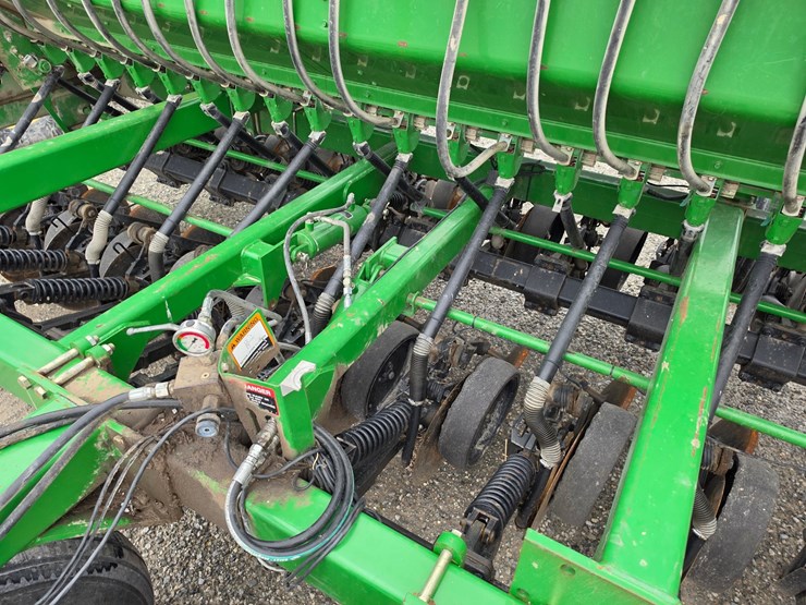 2007-john-deere-1590-image-4