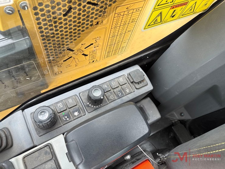 2023-caterpillar-306-cr-image-23