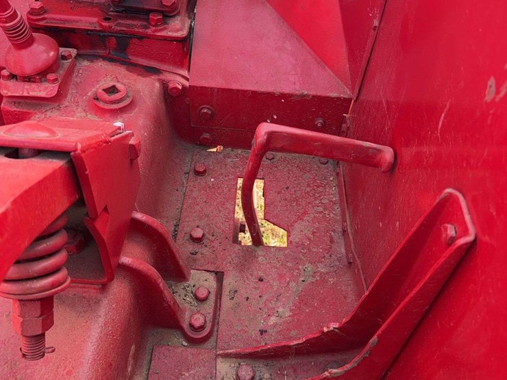 mccormick-deering-w-30-image-34