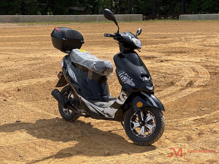 2025-express-gator-50-s3-scooter-image-1