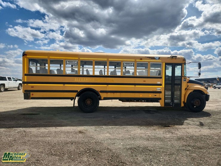 2011-ic-bus-ce-image-43