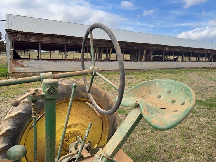 john-deere-b-image-37