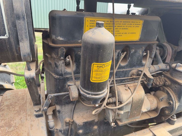 farmall-f-20-image-33