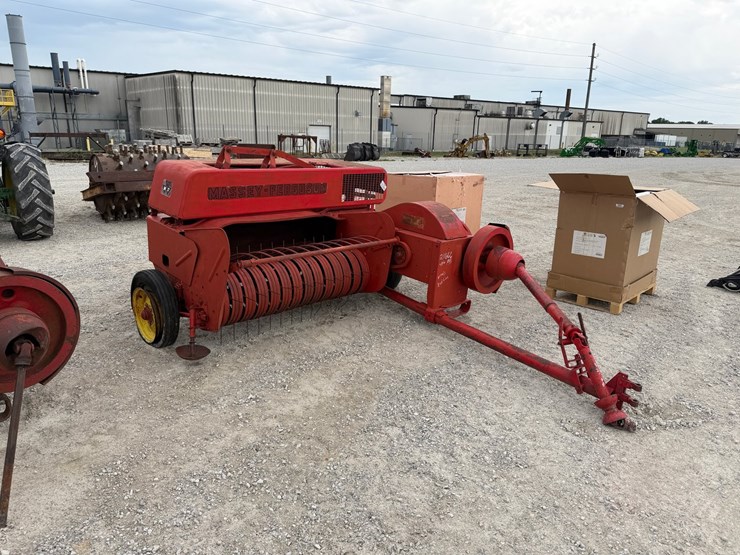 massey-ferguson-10-image-1