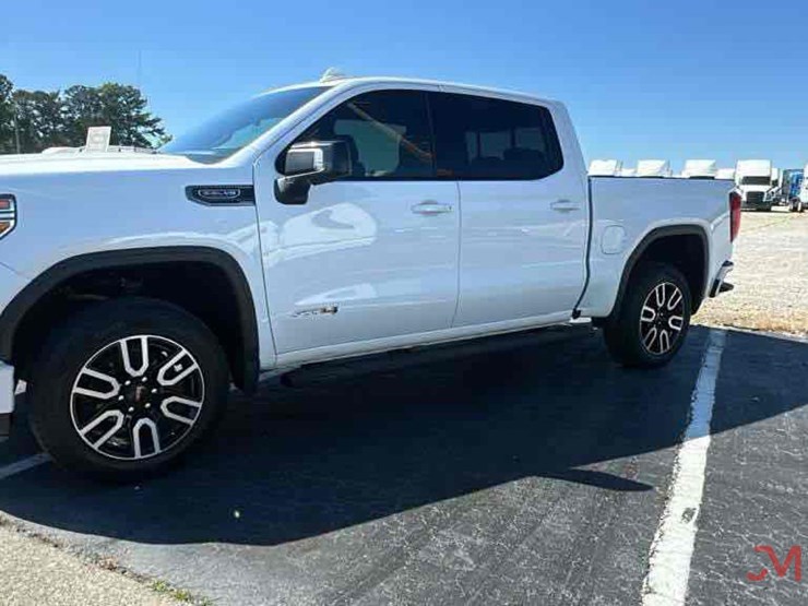 2020-gmc-sierra-at4-pickup-truck-image-2