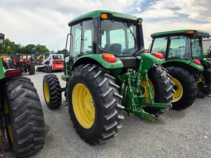 2010-john-deere-6230-image-11