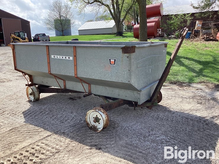 oliver-feed-wagon-w/-running-gear-image-3