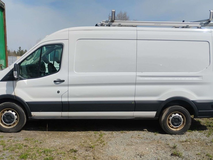 2020-ford-transit-image-2