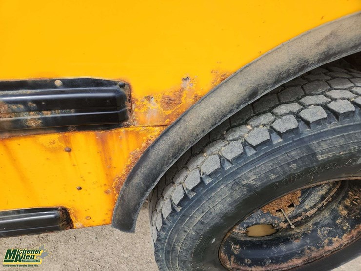 2011-ic-bus-ce-image-57