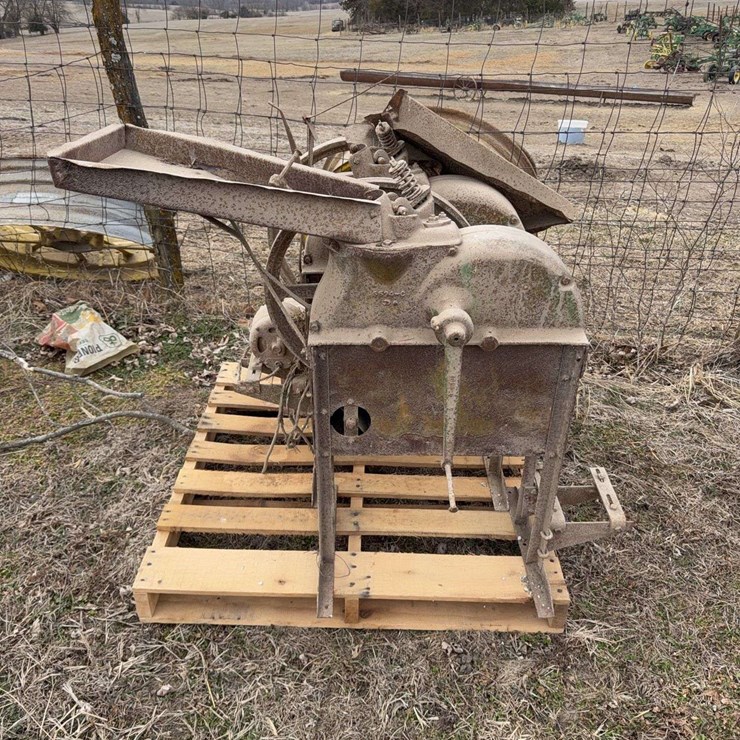 JOHN DEERE A