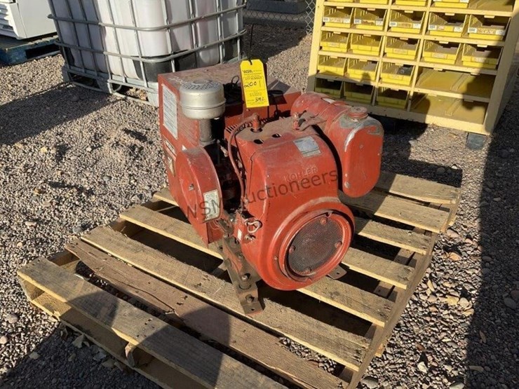 lincoln-weldandpower-150-welder-/-generator-image-1