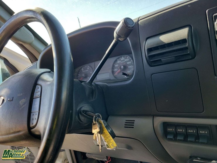 2006-ford-f450-image-17
