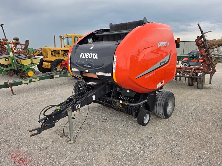 2019-kubota-bv4180-image-1