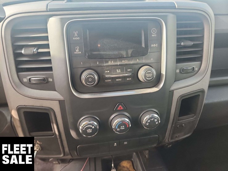 2016-dodge-3500-image-17