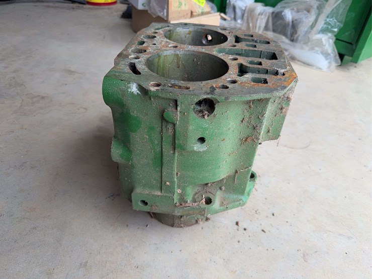 john-deere-b-image-3