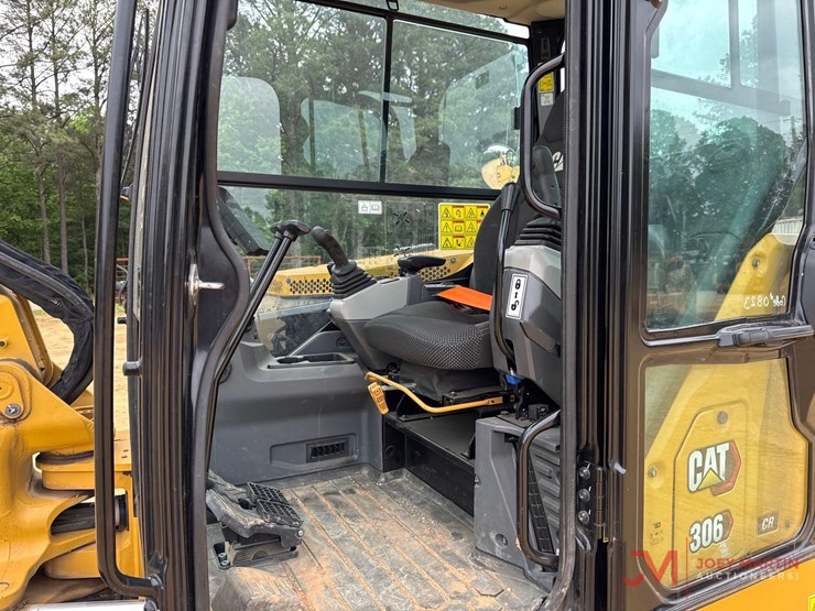 2023-caterpillar-306-cr-image-19