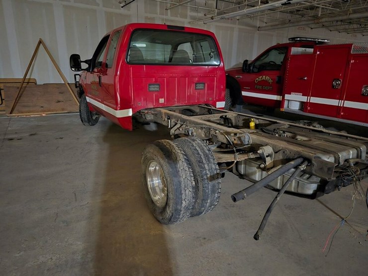 2001-ford-f350-image-4