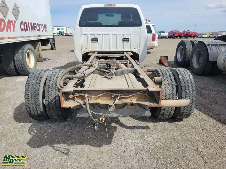 2012-ford-f450-image-8