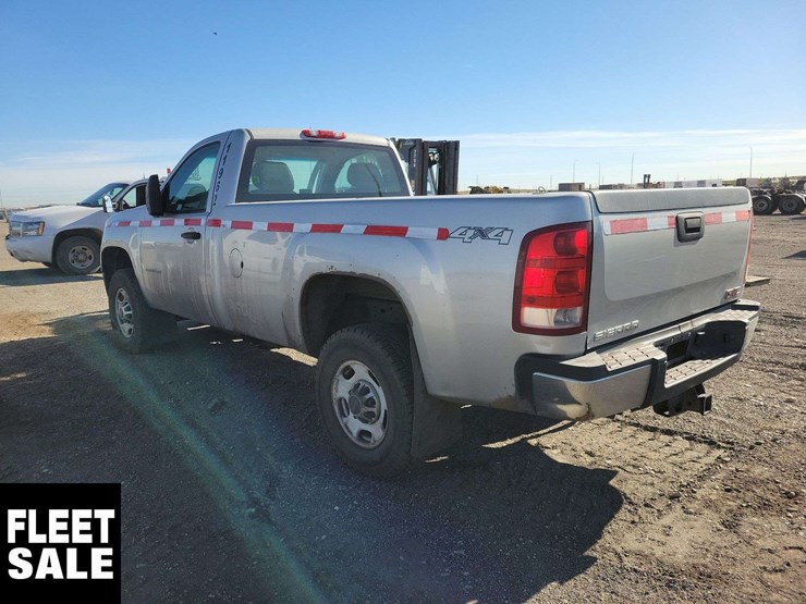 2011-gmc-sierra-2500hd-image-6