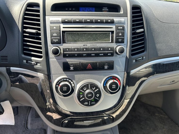hyundai-santa-fe-image-14
