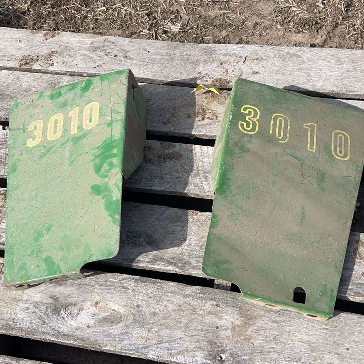 JOHN DEERE 3010