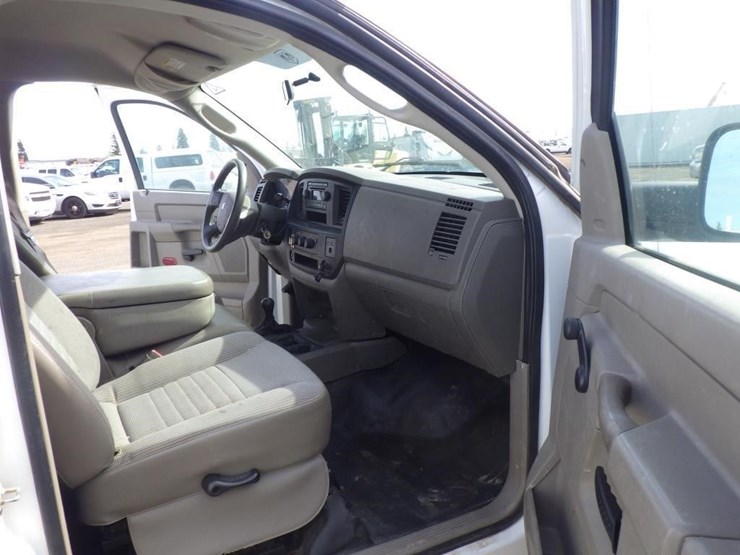 2008-dodge-ram-3500-image-7
