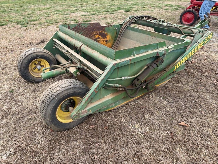 john-deere-250-image-5