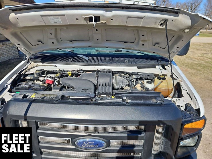 2011-ford-cargo-image-14