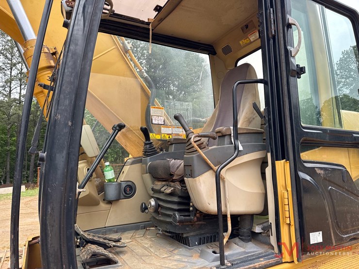 2006-caterpillar-320cl-image-21