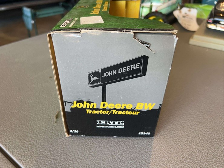 john-deere-model-a-image-13