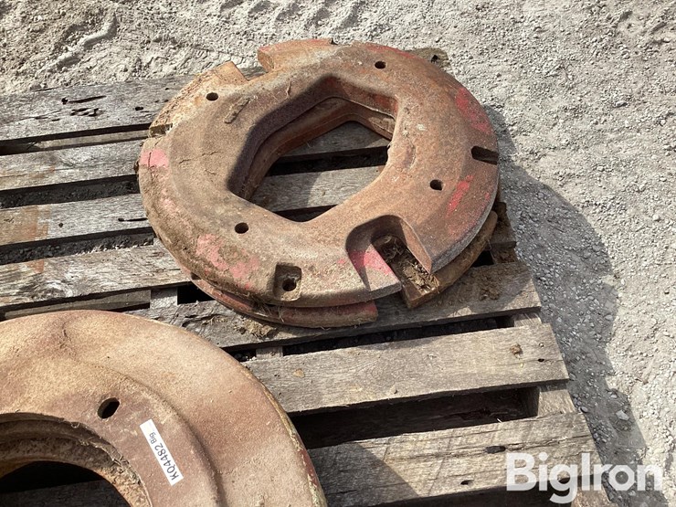 case-ih-&-oliver-rear-end-tractor-weights-image-18