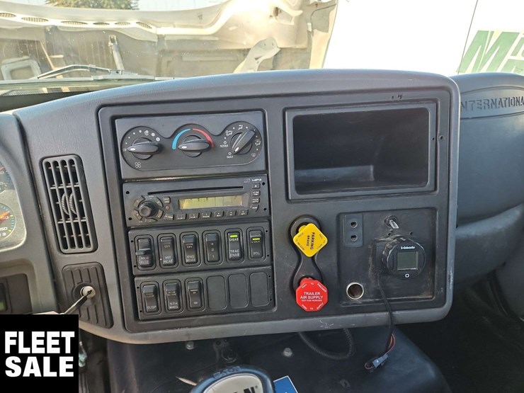 2004-international-transtar-8600-image-29
