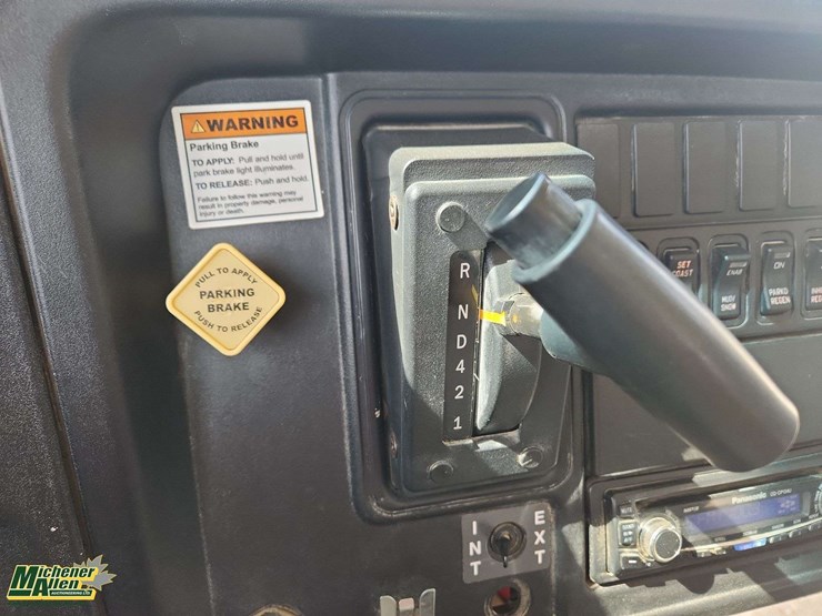 2011-ic-bus-ce-image-10