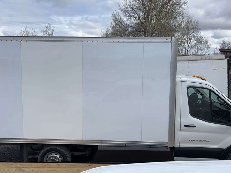 2020-ford-transit-image-5