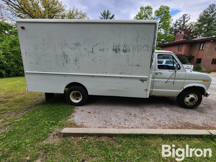 1985-ford-e350-image-4