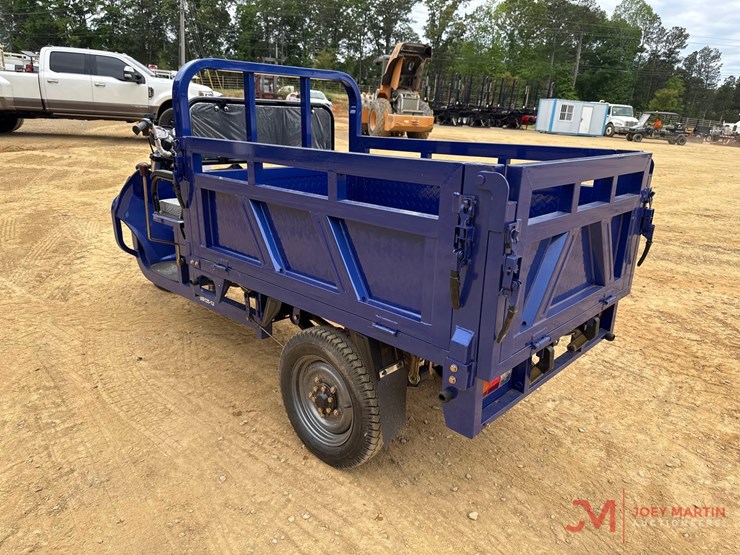 unused-tri-cycle-gas-powered-cart-image-3