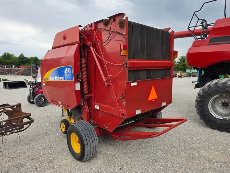 2007-new-holland-br7090-image-6