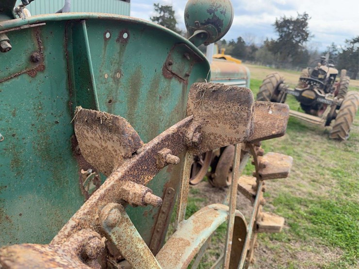 farmall-f-20-image-55
