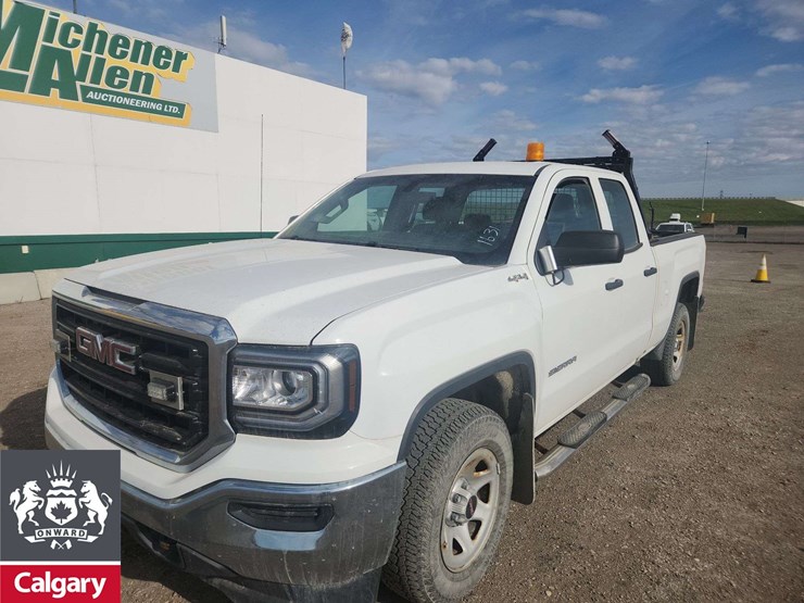 2017-gmc-sierra-1500-image-1