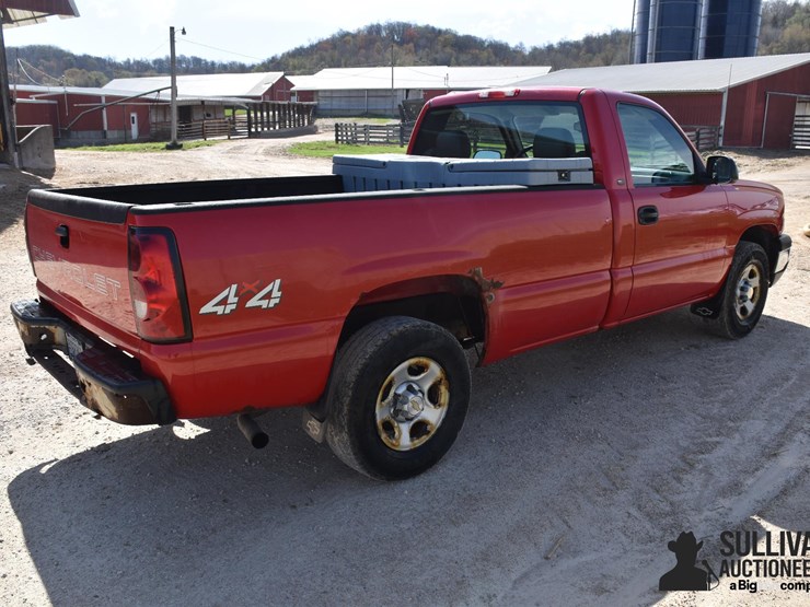 2004-chevrolet-silverado-1500-image-5