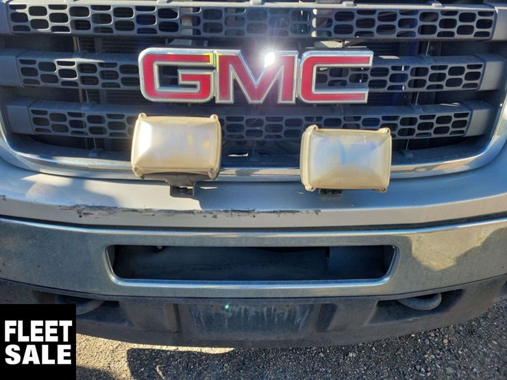 2011-gmc-sierra-2500hd-image-36