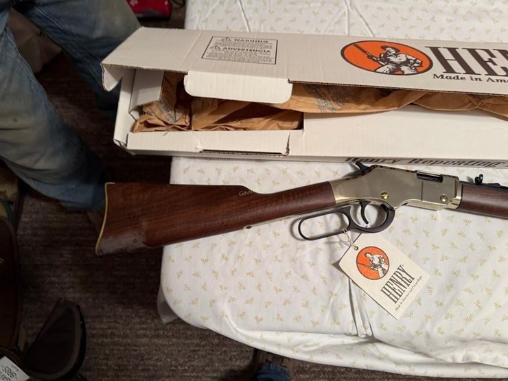 henry-goldenboy-22-lr-rifle-image-2