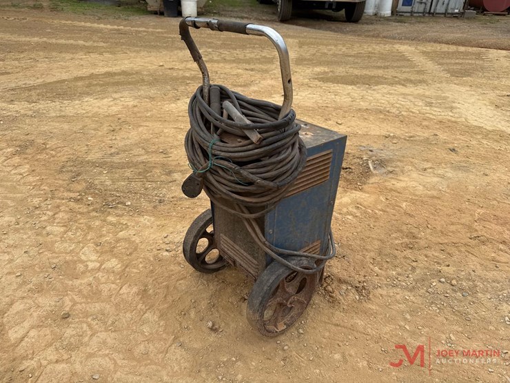 miller-ja-45-thunder-bolt-electric-welder-image-2