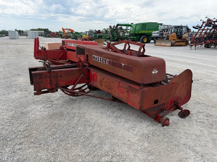 massey-ferguson-10-image-5