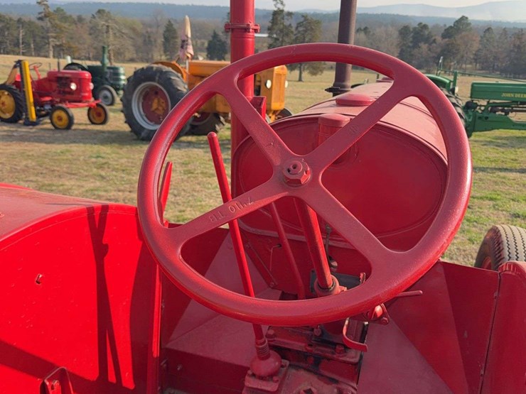 mccormick-deering-w-30-image-30