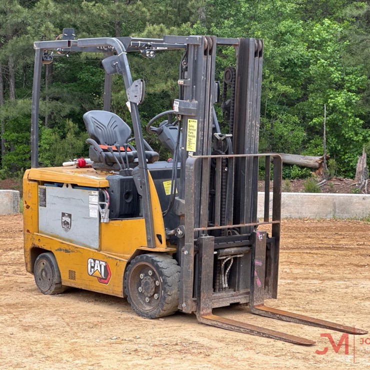 CATERPILLAR EC30N