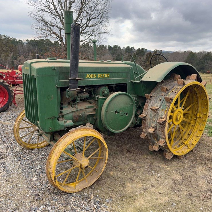 JOHN DEERE D
