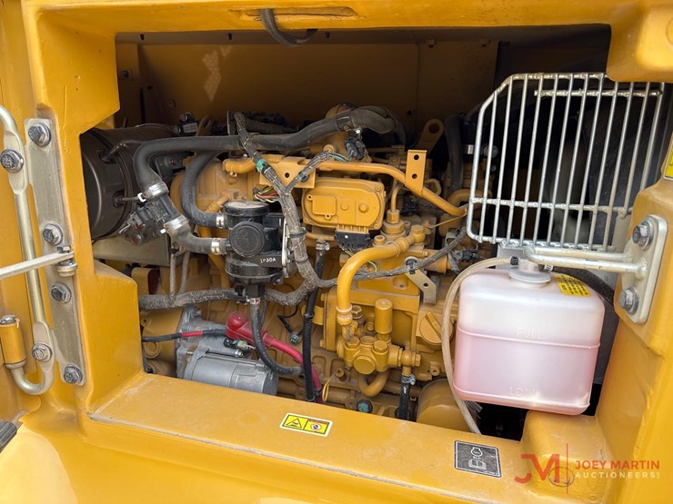 2023-caterpillar-306-cr-image-18