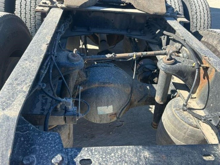 2020-kenworth-t680-image-62